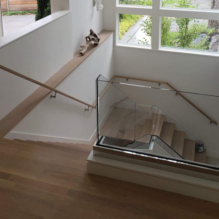 Glass railing